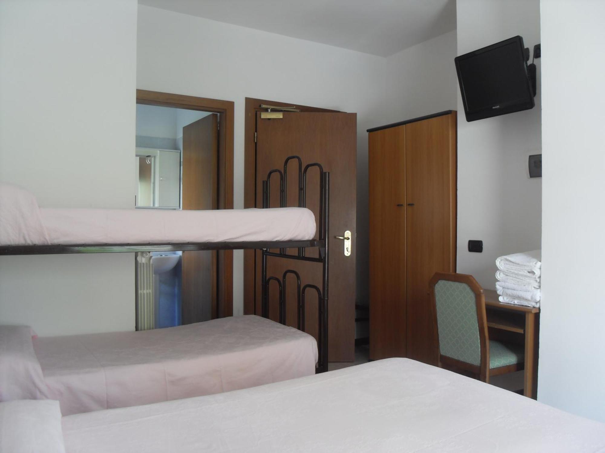 Hotel Ferrara San Benedetto del Tronto Exterior photo